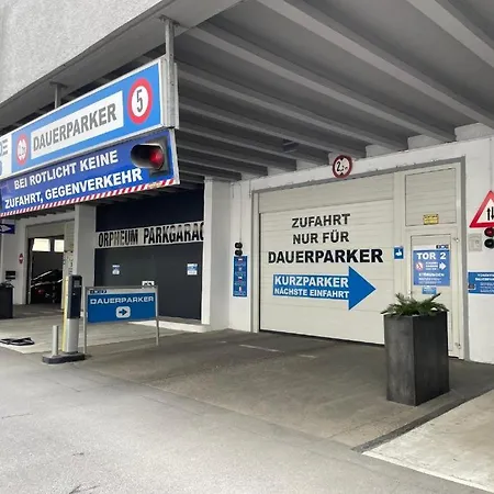 Apstay ǀ Parking Option & Self Check-in * グラーツ
