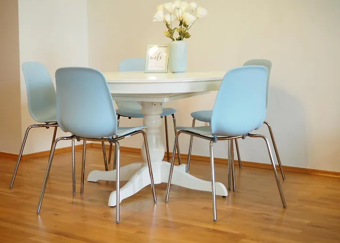 Apstay ǀ Parking Option & Self Check-in * Грац