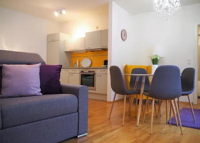 Апартаменты Apstay ǀ Parking Option & Self Check-in Грац