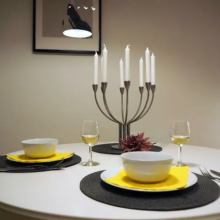 Apstay ǀ Free Parking & Self Check-in