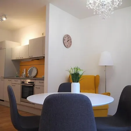 Apstay ǀ Free Parking & Self Check-in Appartement