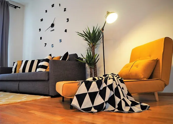 Apstay ǀ Parking Option & Self Check-in